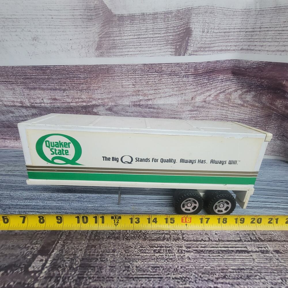 Buddy L pressed steel and plastic Quaker state oil semi trailer white and green